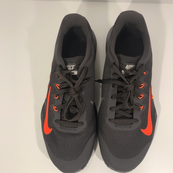 Nike Retaliation TR 2 - Picture 3 of 7